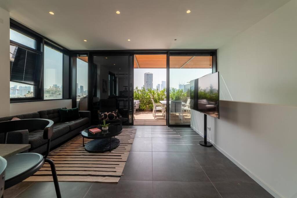 Amazing Penthouse On Gordon Beach 8 Guests テル・アビブ エクステリア 写真