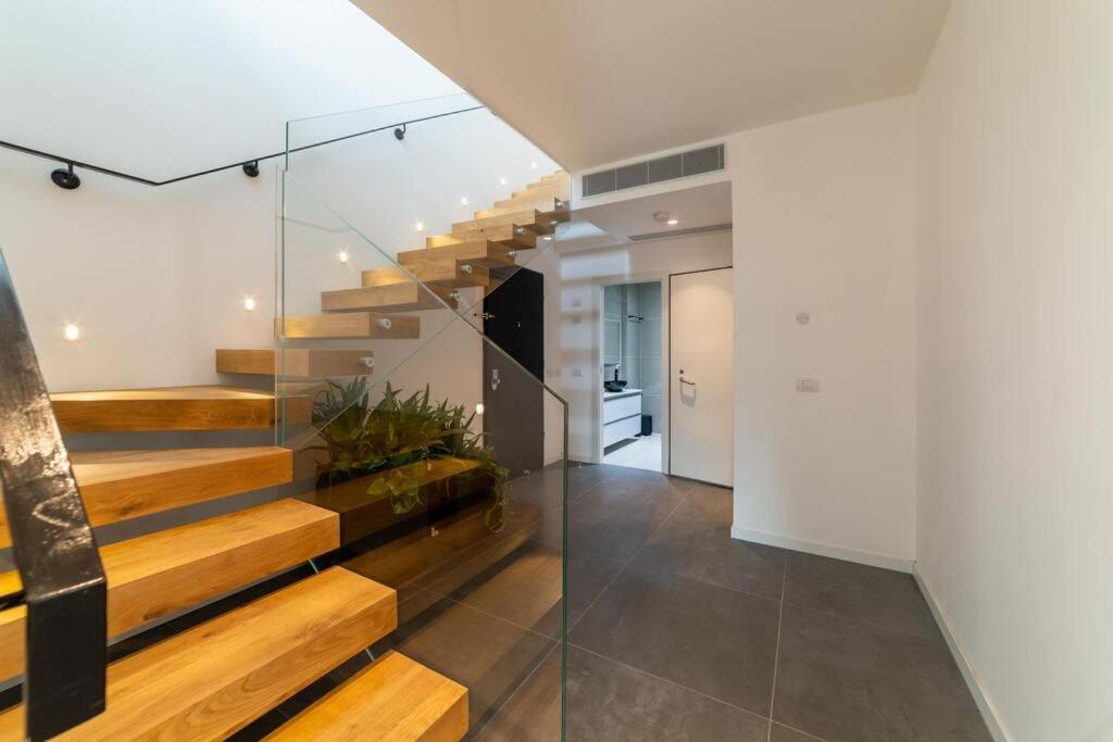 Amazing Penthouse On Gordon Beach 8 Guests テル・アビブ エクステリア 写真