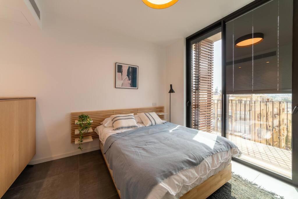 Amazing Penthouse On Gordon Beach 8 Guests テル・アビブ エクステリア 写真